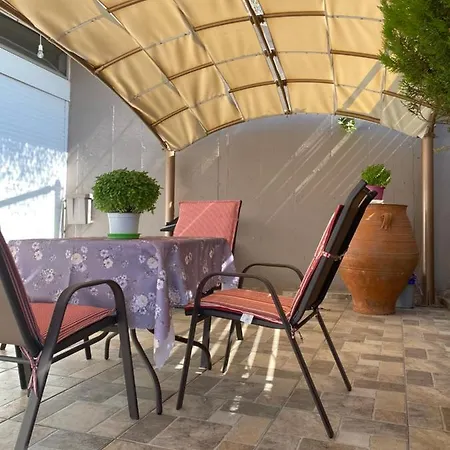 Maria & Zachos House קיסאמוס